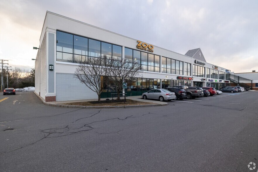 375-403 S Willow St, Manchester, NH à louer - Photo de l’immeuble – Image 2 sur 12