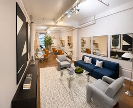 241 W 37th St, New York, NY à louer Photo intérieure– Image 1 sur 2