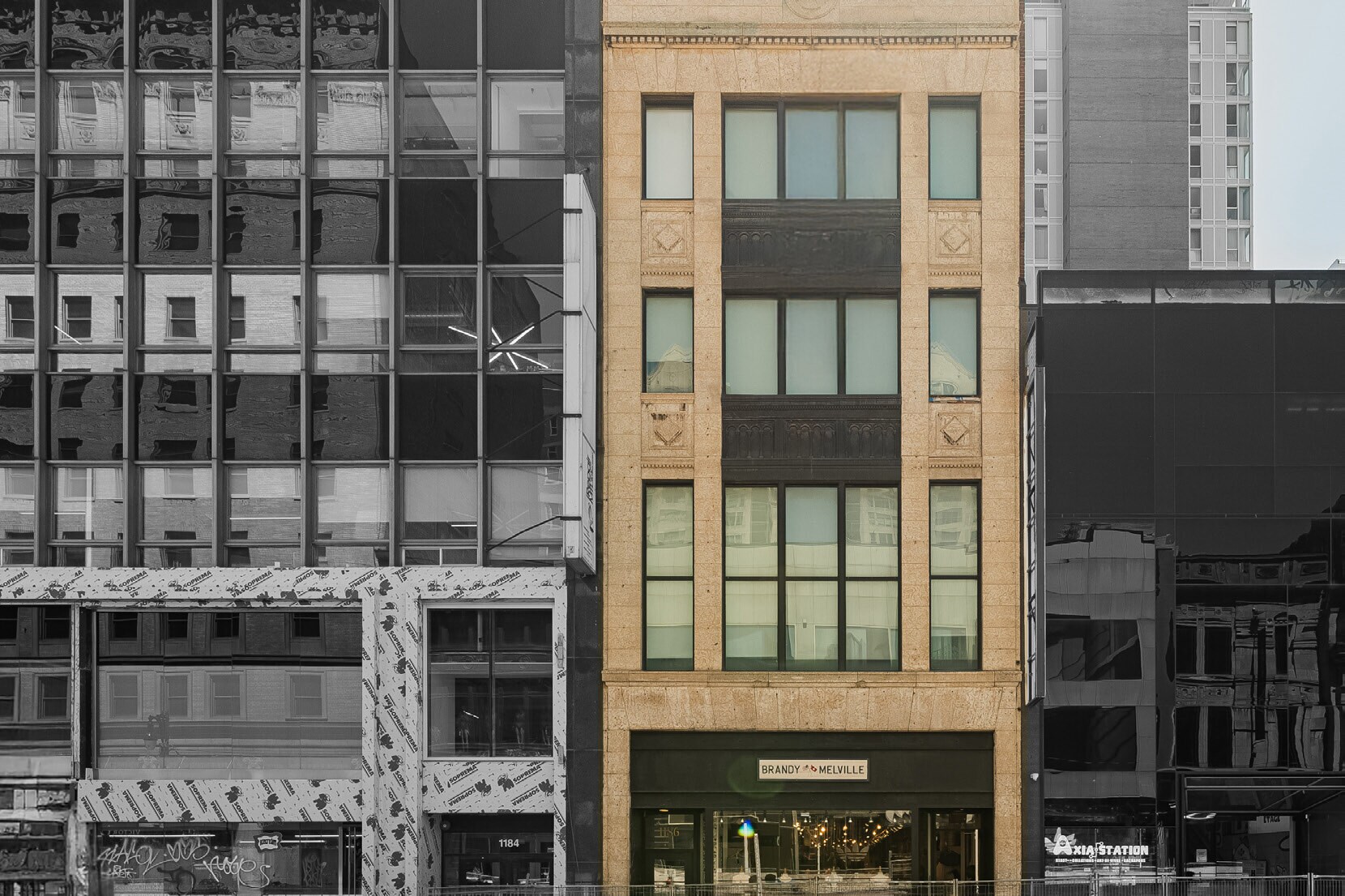 1186-1188 Rue Sainte-Catherine O, Montréal, QC à louer Photo principale– Image 1 sur 13