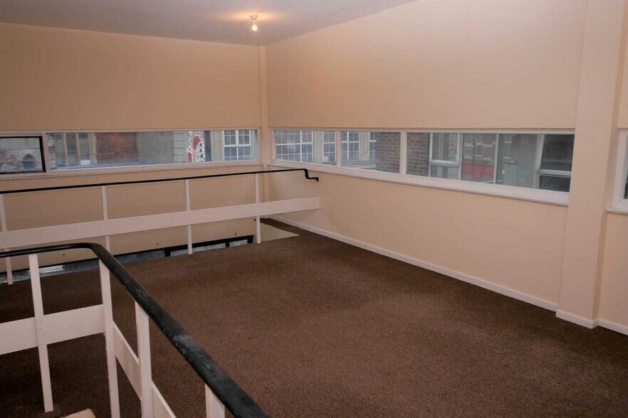 High St, Harwich à louer - Photo de l’immeuble – Image 3 sur 8