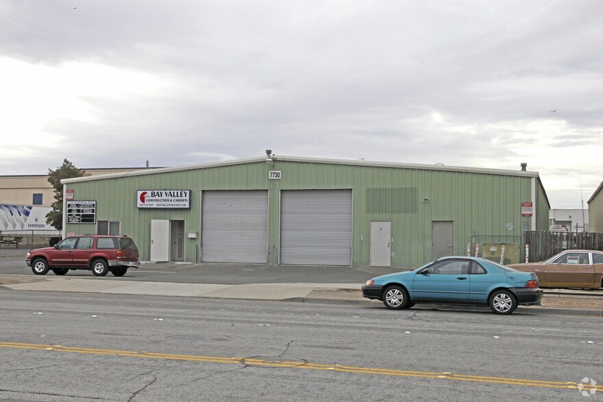 7730 Enterprise Dr, Newark, CA à louer - Photo de l’immeuble – Image 1 sur 3