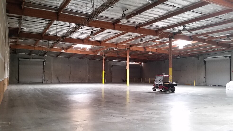 3130 Skyway Dr, Santa Maria, CA à louer - Photo de l’immeuble – Image 2 sur 4