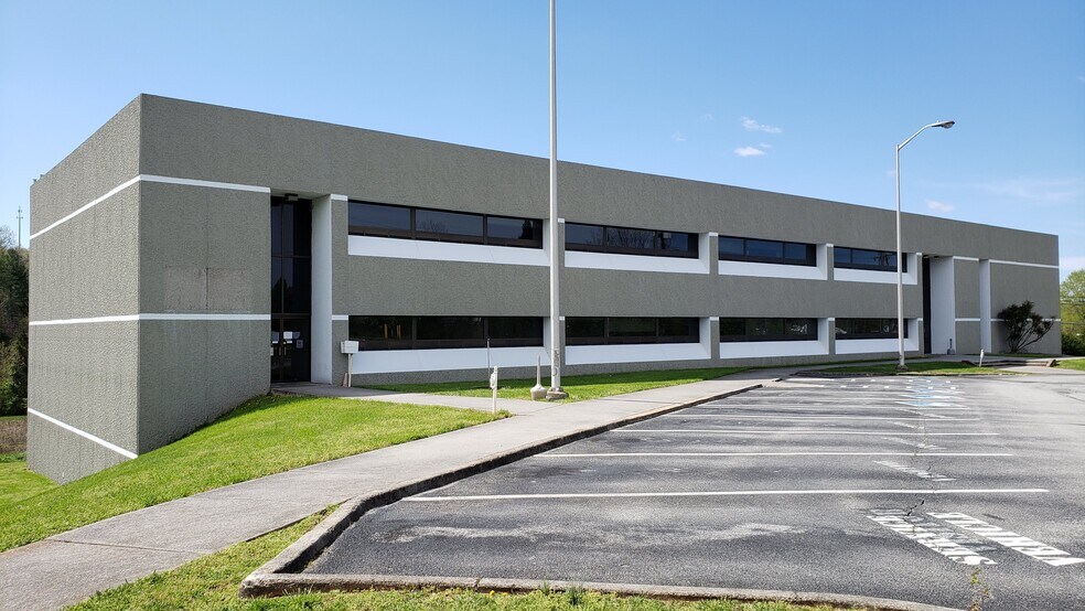 150 Americus Way, Oak Ridge, TN à vendre - Photo de l’immeuble – Image 3 sur 22