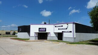 Plus de détails pour 10405 N IH 35, San Antonio, TX - Local d'activités à louer