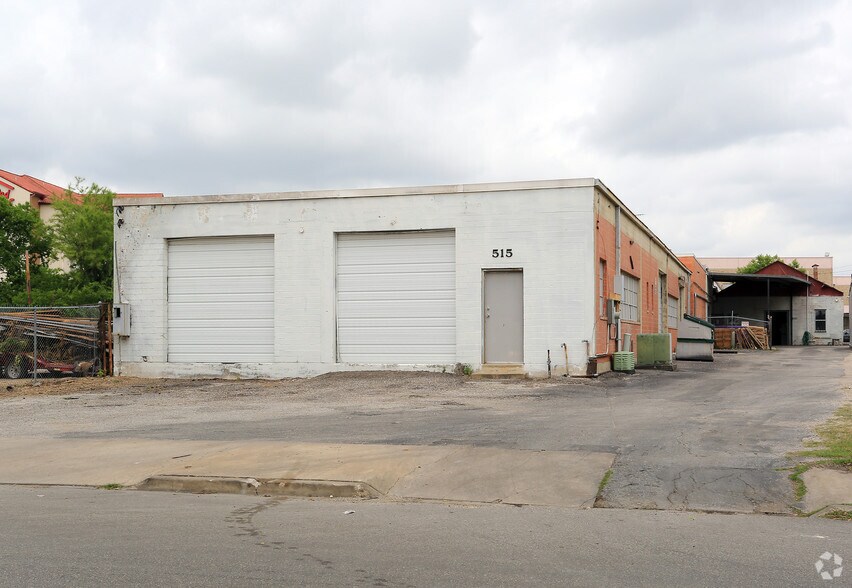 515 E Crockett St, San Antonio, TX à vendre - Photo principale – Image 1 sur 10