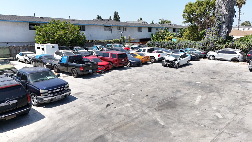 3232 W Rosecrans Ave, Hawthorne, CA à louer - Photo de l’immeuble – Image 2 sur 2