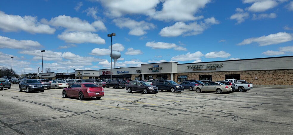 10200 Coldwater Rd, Fort Wayne, IN à louer - Photo de l’immeuble – Image 3 sur 6