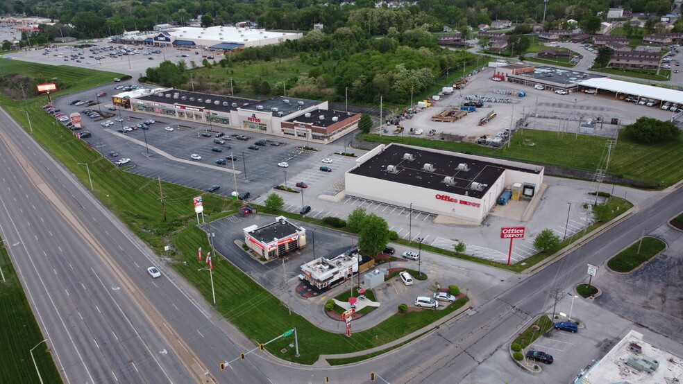 309-319 Homer M Adams Pky, Alton, IL à louer - Photo de l’immeuble – Image 1 sur 8