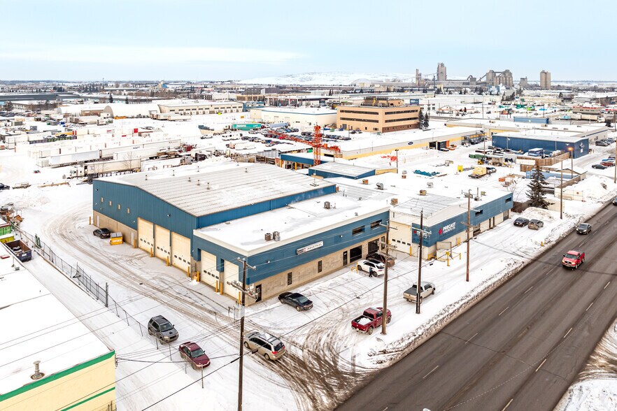 11650 156th St NW, Edmonton, AB à vendre - Photo principale – Image 1 sur 3
