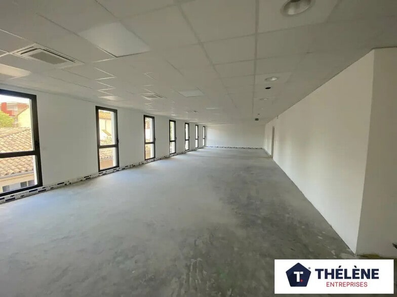 Bureau dans Montpellier à louer - Photo de l’immeuble – Image 3 sur 11