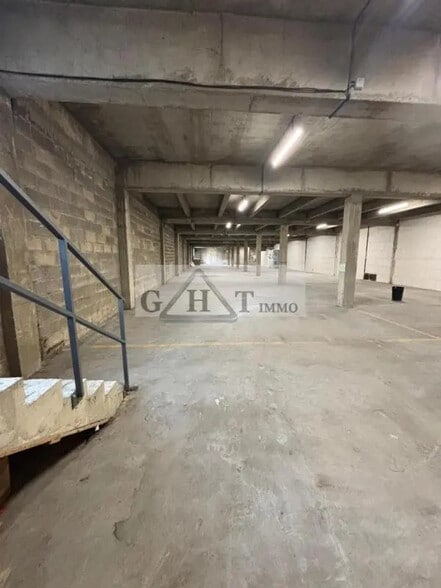 Bureau dans Le Blanc-Mesnil à louer - Photo intérieure – Image 1 sur 7