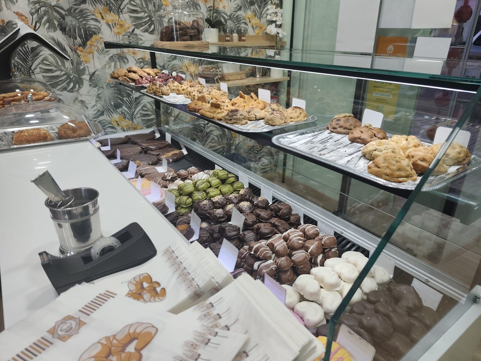 Local commercial dans Madrid, Madrid à louer Photo principale– Image 1 sur 3