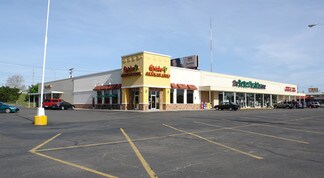 Plus de détails pour 301-325 N Clippert St, Lansing, MI - Local commercial à louer
