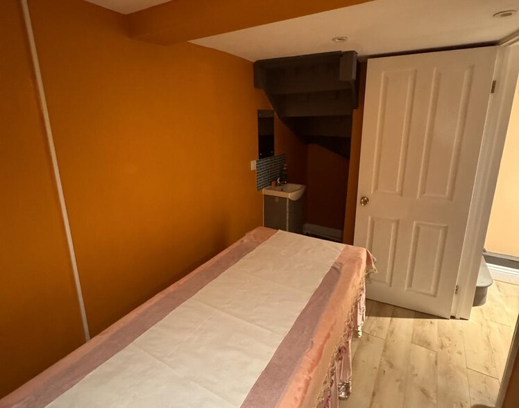 108 Southampton St, Reading à vendre - Photo de l’immeuble – Image 3 sur 5