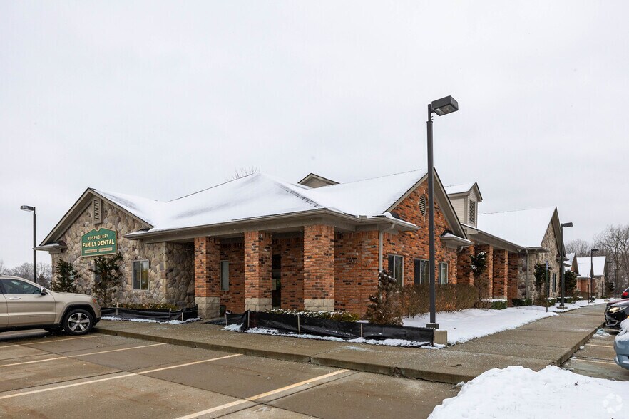 38765-38795 Mound Rd, Sterling Heights, MI à louer - Photo principale – Image 2 sur 5