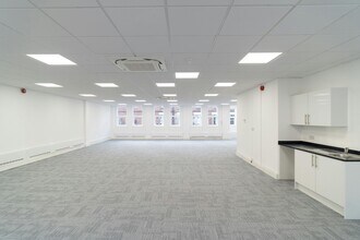 39 Queen St, Maidenhead à louer Photo de l’immeuble– Image 1 sur 10