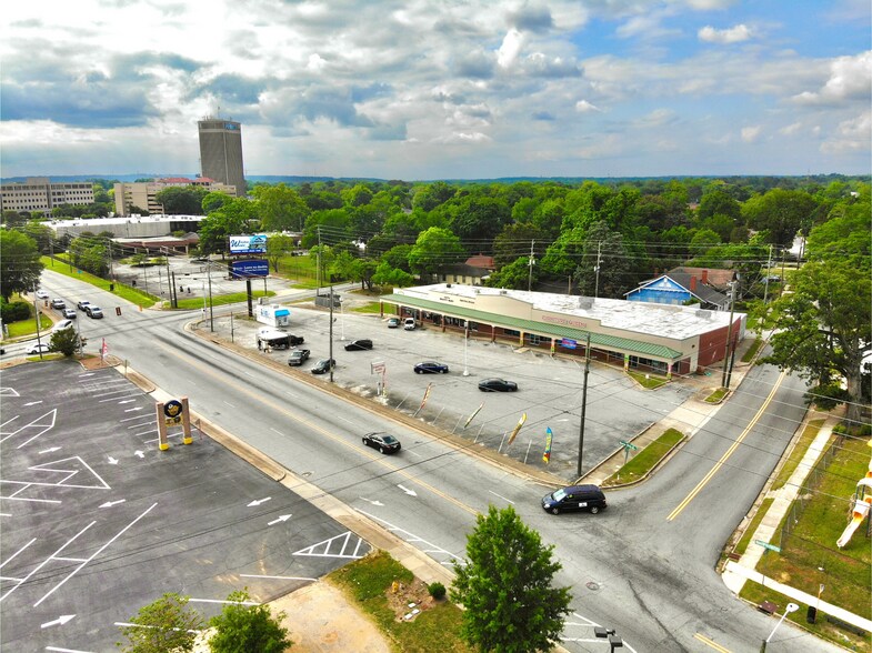 2115 Buena Vista Rd, Columbus, GA à louer - Photo de l’immeuble – Image 3 sur 3