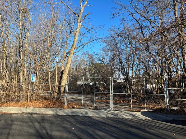 00 Church St, Torrington, CT à vendre - Autre – Image 1 sur 5