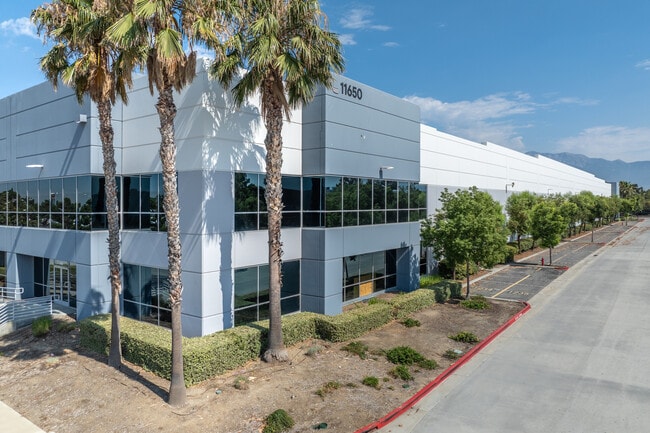 Plus de détails pour 11650 Venture Dr, Jurupa Valley, CA - Industriel/Logistique à louer
