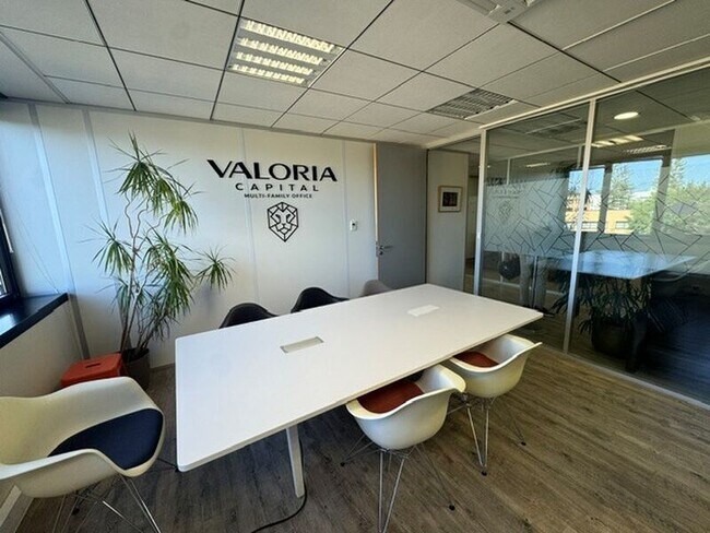 Plus de détails pour Bureau à vendre