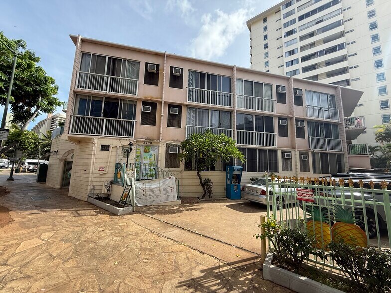 2406 Kuhio Ave, Honolulu, HI à vendre - Photo de l’immeuble – Image 3 sur 34