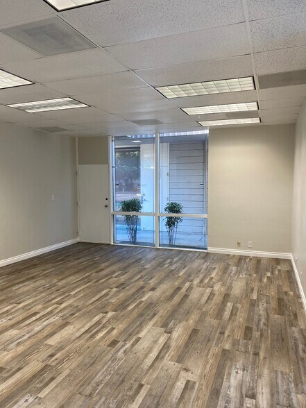 123 N Stevenson St, Visalia, CA à louer - Photo intérieure – Image 3 sur 6