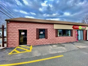 2 Center St, Tariffville, CT à vendre Photo de l’immeuble– Image 1 sur 6