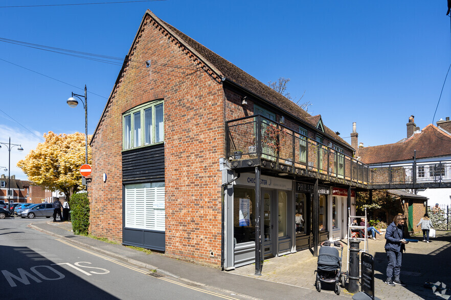 Baffins Ln, Chichester à vendre - Photo principale – Image 1 sur 3