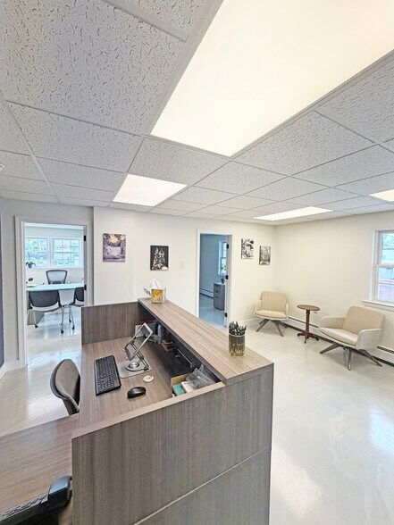 860 Main St, Sanford, ME à vendre - Photo de l’immeuble – Image 2 sur 11