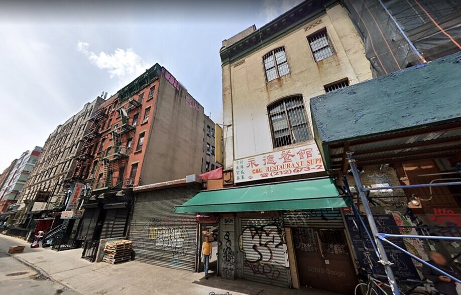 89 Ludlow St, New York, NY 10002, New York, NY à vendre - Photo de l’immeuble – Image 2 sur 5