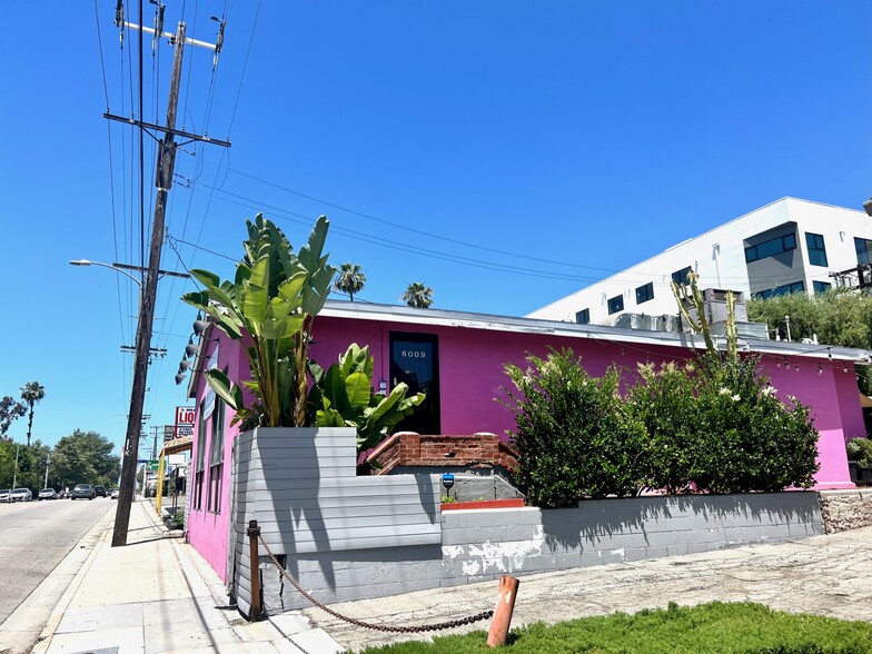 6009 Melrose Ave, Los Angeles, CA à louer - Photo de l’immeuble – Image 3 sur 17