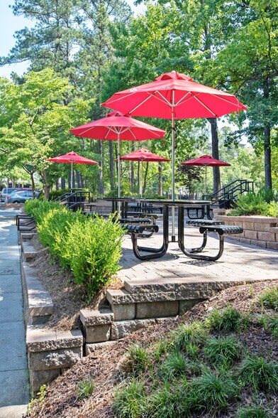 53 Perimeter Ctr E, Atlanta, GA à louer - Photo de l’immeuble – Image 2 sur 6