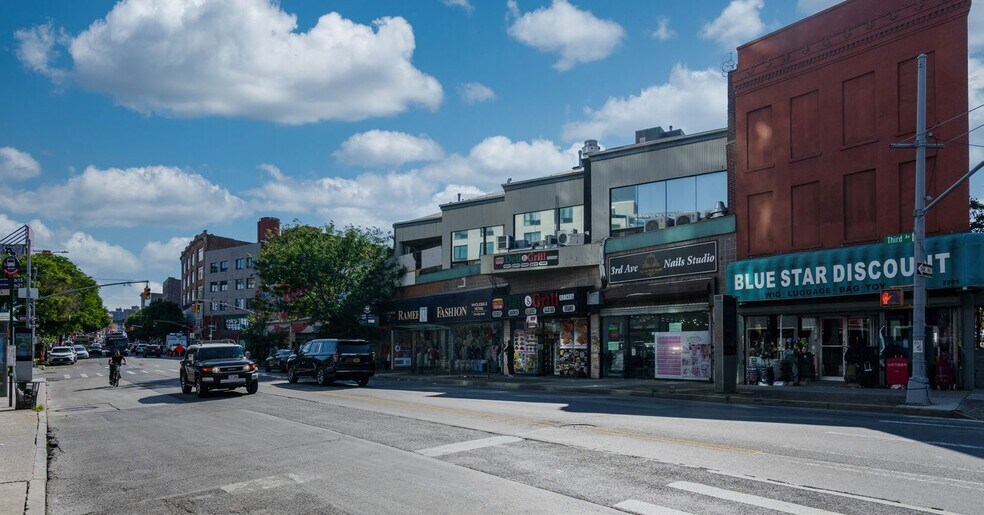 2981-2985 3rd Ave, Bronx, NY à vendre - Photo de l’immeuble – Image 2 sur 5