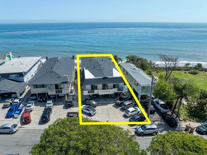 6531 Del Playa Dr, Goleta, CA à vendre - Aérien – Image 3 sur 18