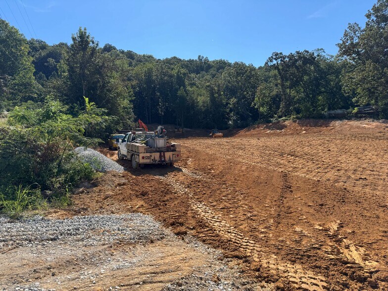 300 Midridge Ln, Pelham, AL à louer - Photo de la construction – Image 3 sur 6