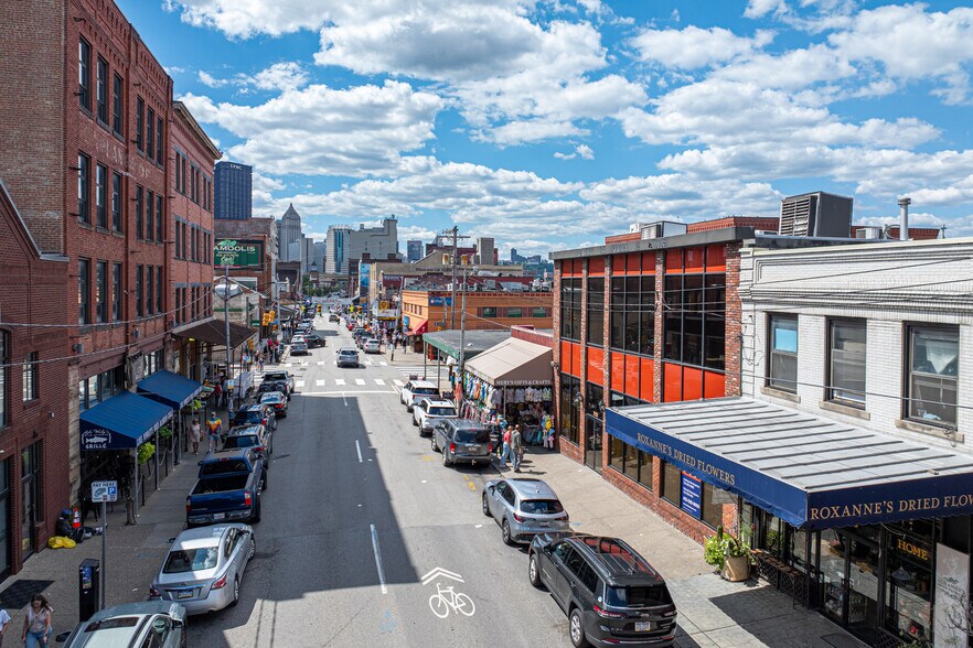 2111 Penn Ave, Pittsburgh, PA à louer - Photo de l’immeuble – Image 3 sur 14