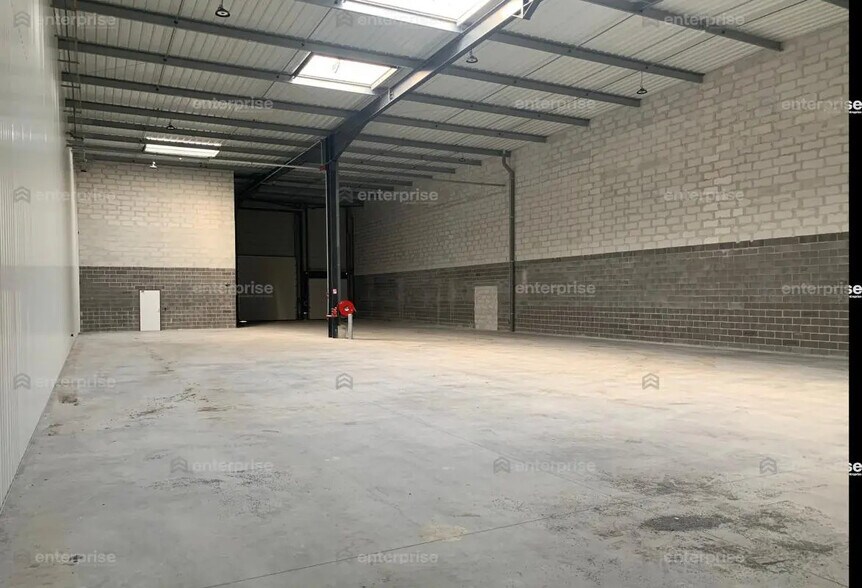 Local d’activités dans Bondues à louer - Photo intérieure – Image 3 sur 5