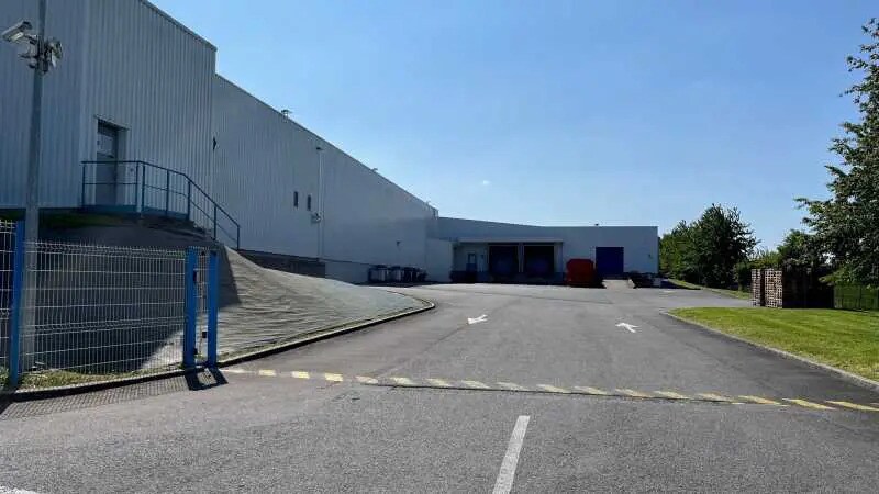 Industriel/Logistique dans Domloup à louer - Photo de l’immeuble – Image 1 sur 8