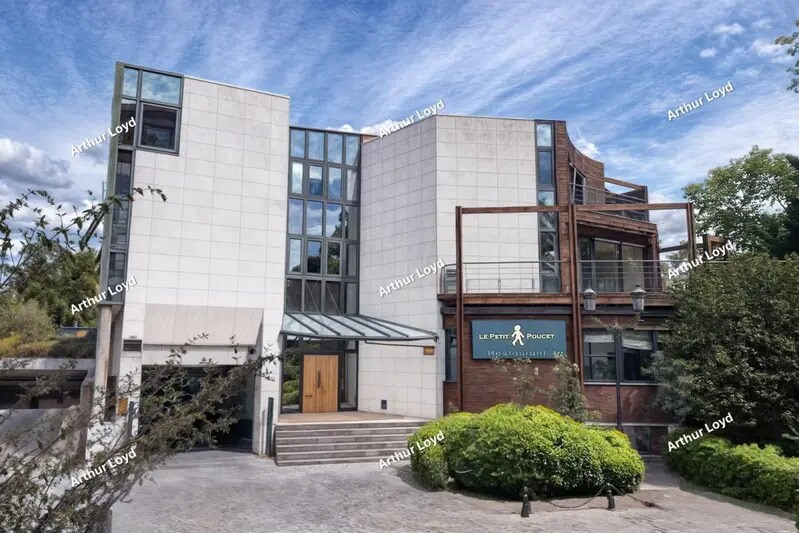 Bureau dans Levallois-Perret à louer - Photo de l’immeuble – Image 1 sur 14