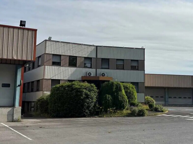 Bureau dans Collégien à louer - Photo de l’immeuble – Image 3 sur 20