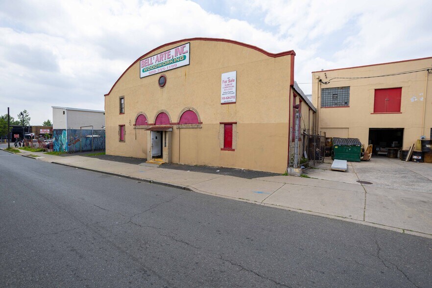 10-24 W Mravlag Pl, Elizabeth, NJ à vendre - Photo de l’immeuble – Image 2 sur 17