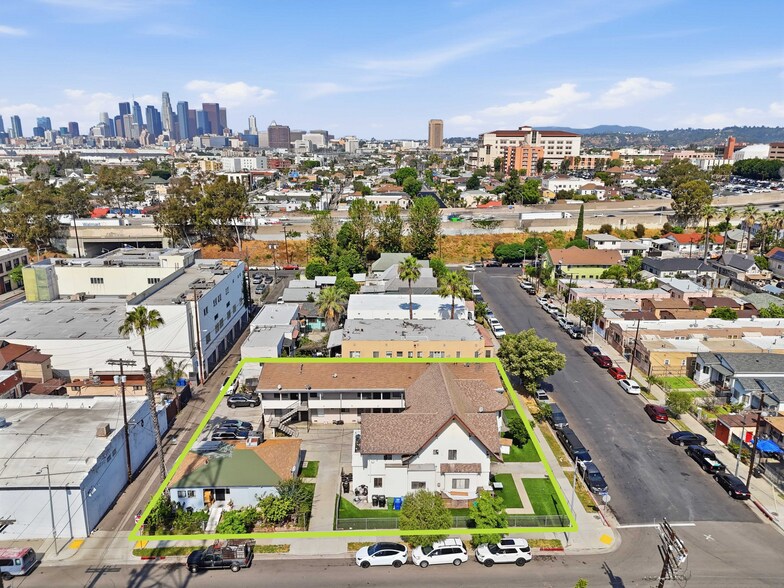 117 N St Louis St, Los Angeles, CA à vendre - Photo principale – Image 1 sur 15