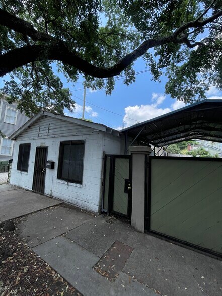 1209 Barnard St, Savannah, GA à louer - Photo de l’immeuble – Image 2 sur 14