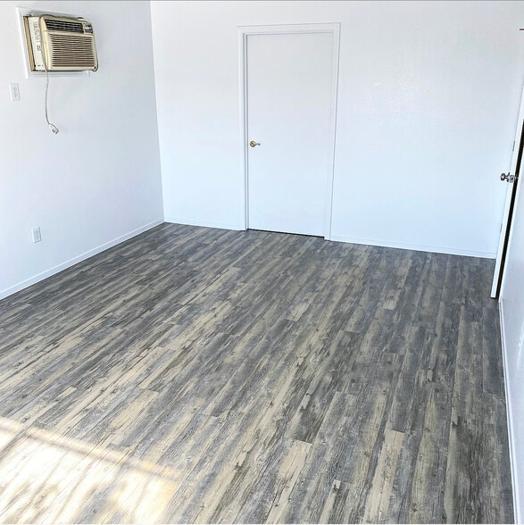 4849 Ortiz Ct, Bakersfield, CA à louer - Photo intérieure – Image 3 sur 5