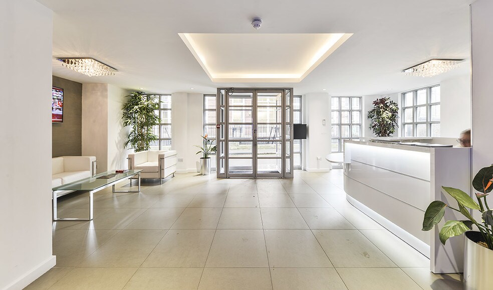 8 Baltic St E, Londres à louer - Photo intérieure – Image 3 sur 7