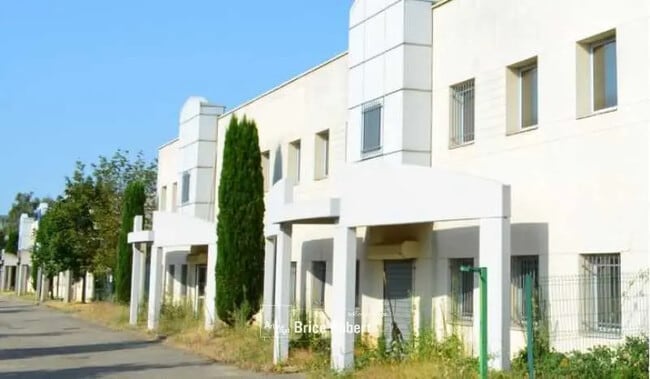 Plus de détails pour Bureau à vendre