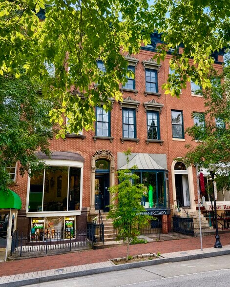 825 N Charles St, Baltimore, MD à vendre - Photo de l’immeuble – Image 1 sur 25