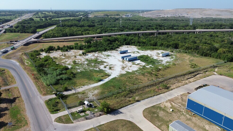 102 Millers Ferry Rd, Wilmer, TX à vendre - Photo de l’immeuble – Image 2 sur 2