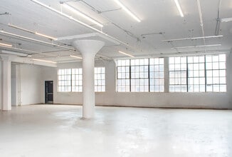 4000-4014 1st Ave, Brooklyn, NY à louer Photo intérieure– Image 1 sur 3