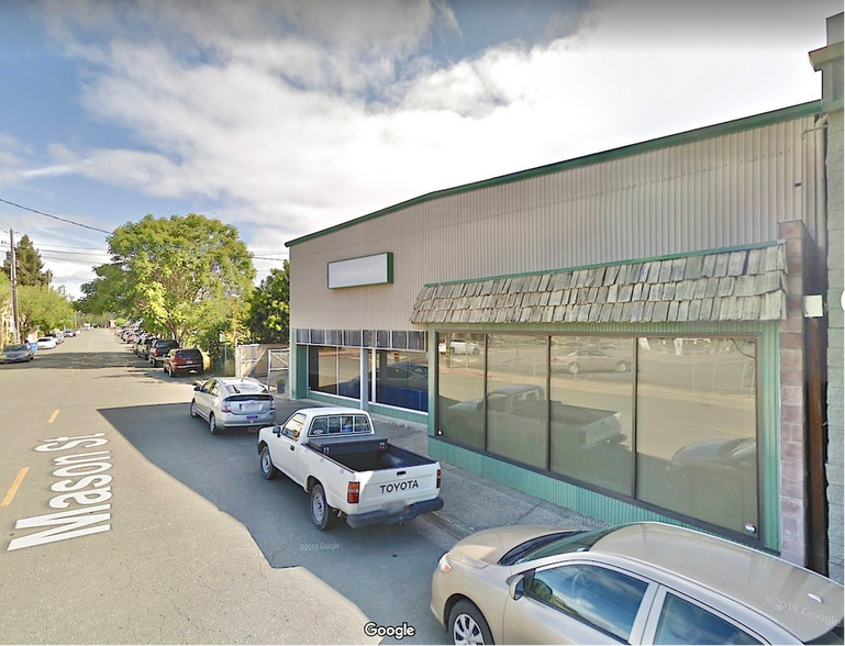 185 Mason St, Ukiah, CA à louer - Photo de l’immeuble – Image 2 sur 9